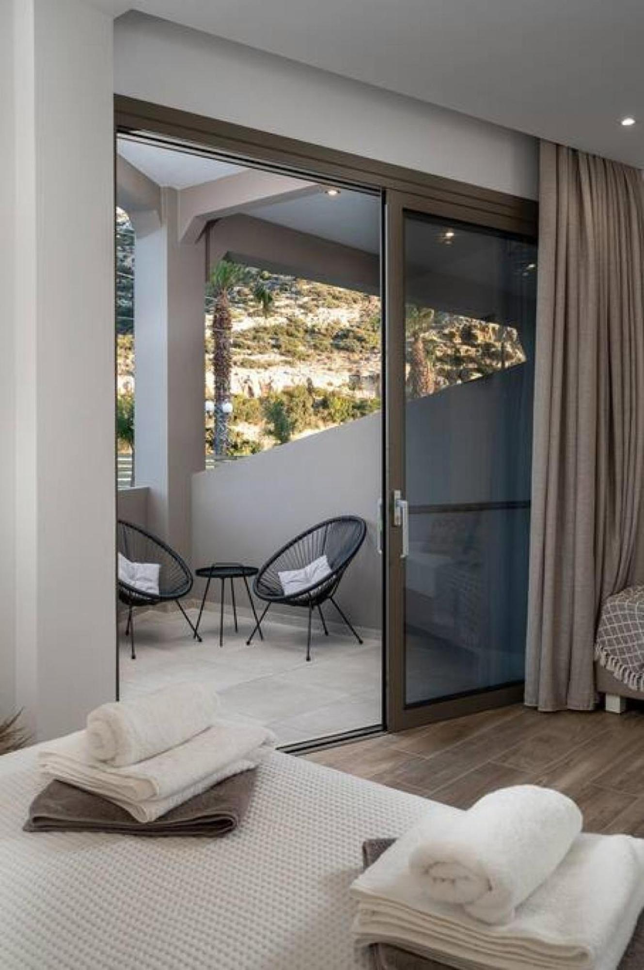 Kayy Apartments 3 In Matala Eksteriør billede