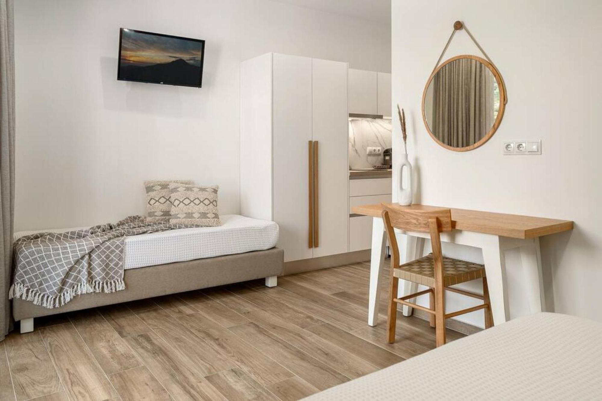 Kayy Apartments 3 In Matala Eksteriør billede